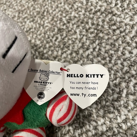 HELLO KITTY CHRISTMAS ELF 6”2012 PLUSH SANRIO - Picture 3 of 3